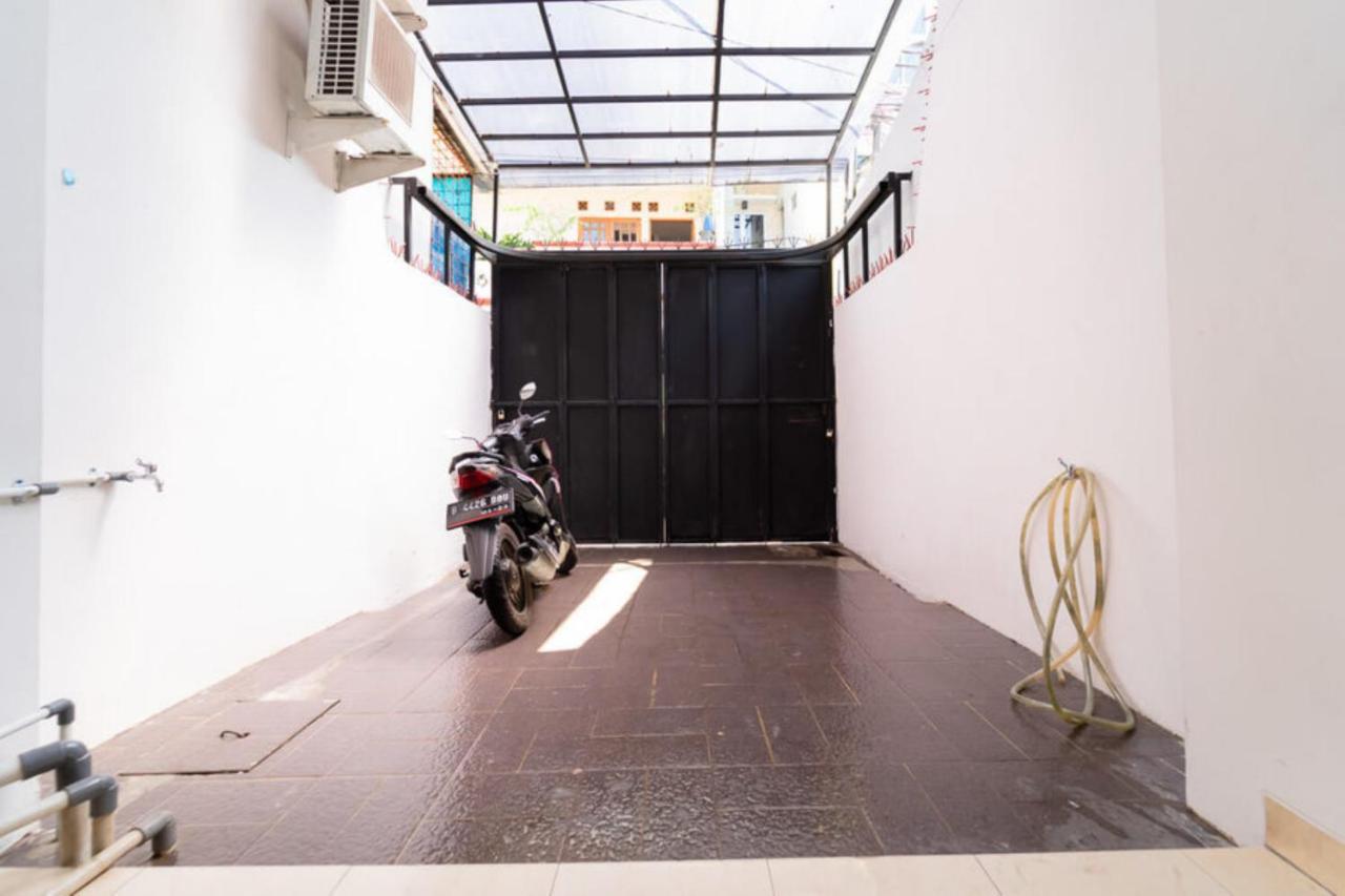 Koolkost Syariah @ Kebon Kacang III Street Джакарта Екстер'єр фото